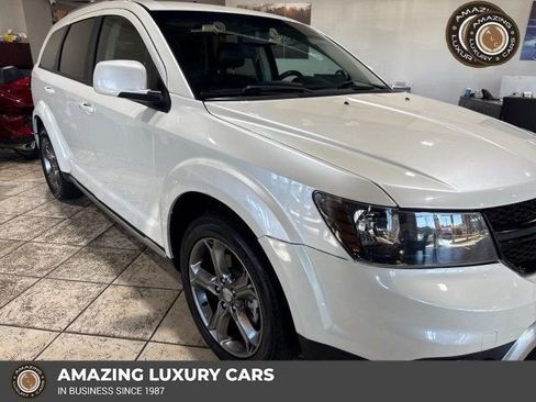 Used 2017 Dodge Journey Crossroad w/ Popular Equipment Group image 1