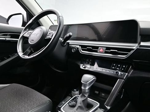 Used 2025 Kia Seltos S FWD image 14