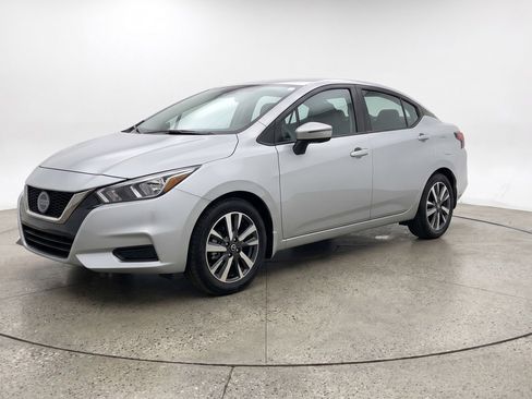 Used 2025 Nissan Versa SV FWD image 3