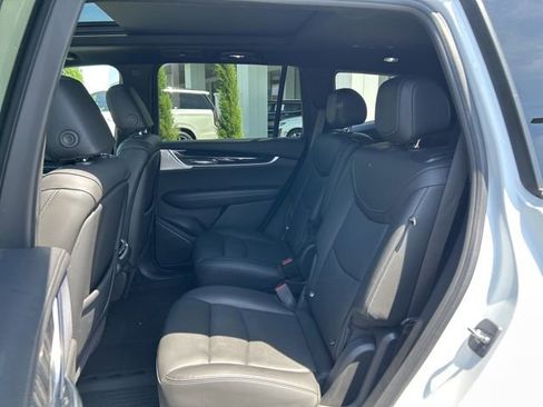 Used 2024 Cadillac XT6 Premium Luxury w/ LPO, Floor Liner Package AWD/4WD image 24