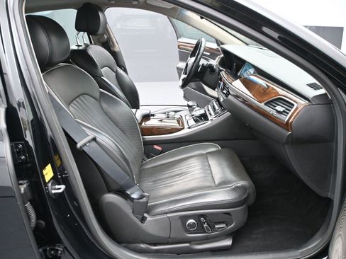 Used 2017 Genesis G90 3.3T Premium image 16