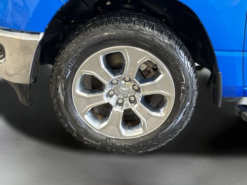 Used 2020 RAM 1500 Big Horn AWD/4WD image 32