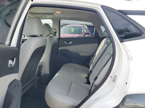 Used 2022 Hyundai Kona Limited image 12