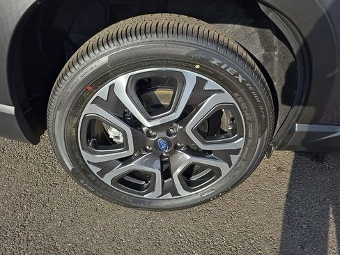 New 2025 Subaru Ascent Touring w/ Popular Package #2 image 9