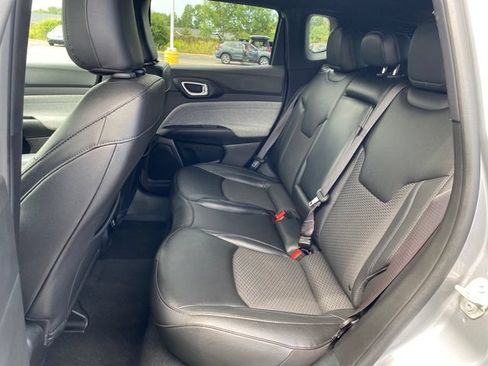 Used 2024 Jeep Compass Latitude AWD/4WD image 18