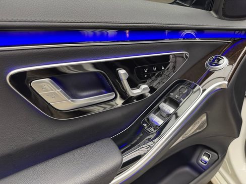 Certified 2022 Mercedes-Benz S 500 4MATIC image 11