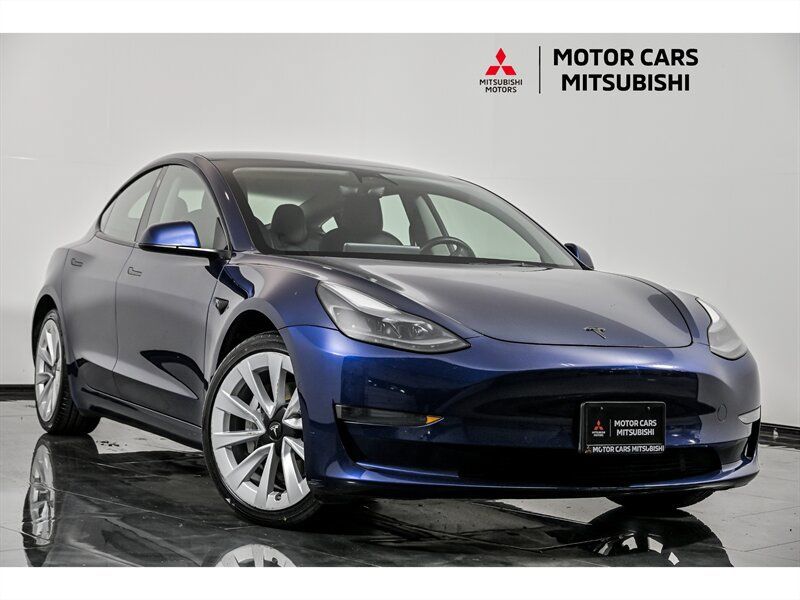 Used 2022 Tesla Model 3 RWD image 1