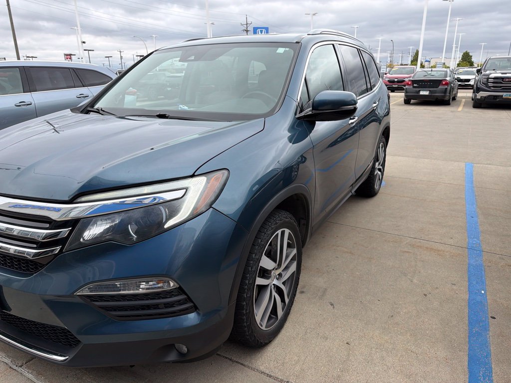 Used 2016 Honda Pilot Touring image 8
