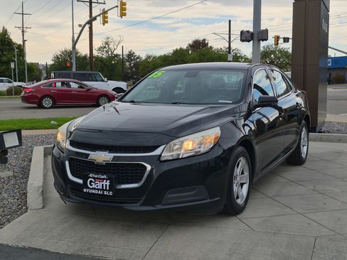 Used 2015 Chevrolet Malibu LT FWD image 9