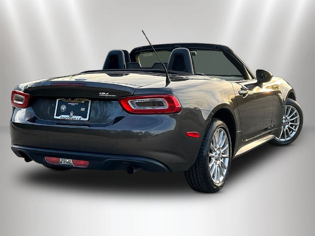 Used 2017 FIAT 124 Spider Classica RWD image 6