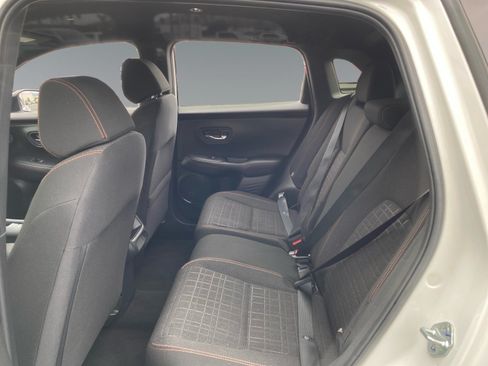 Used 2025 Honda HR-V Sport image 13