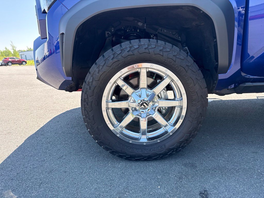 Used 2025 Toyota Tacoma TRD Off-Road AWD/4WD image 40