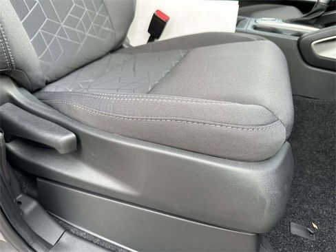 New 2026 Nissan Frontier SV w/ SV Convenience Package image 9