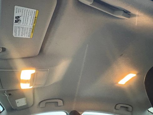 Certified 2024 Nissan Sentra SV image 32