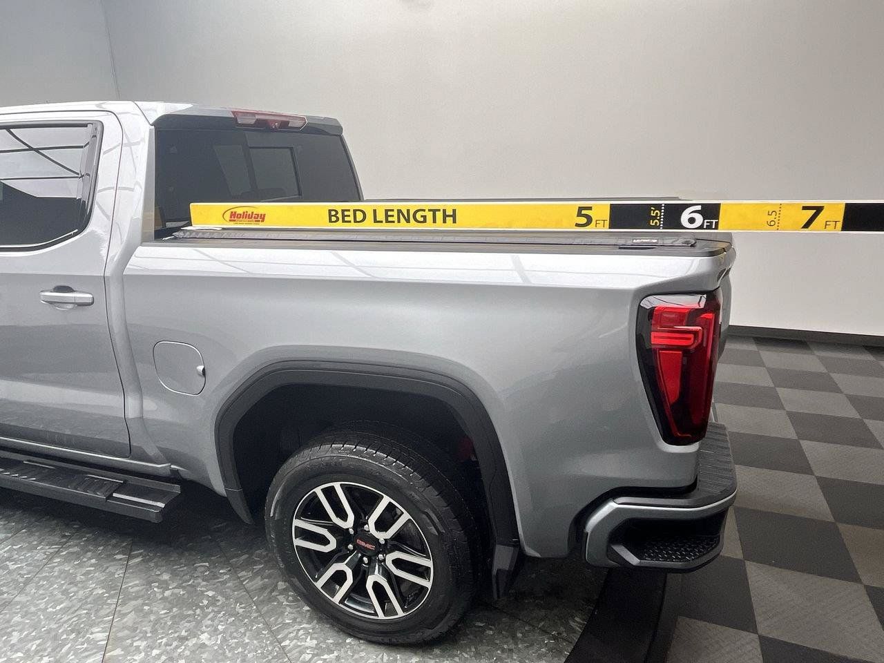 Certified 2023 GMC Sierra 1500 AT4 w/ Technology Package AWD/4WD image 4