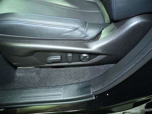 Used 2025 Subaru Forester Limited image 24