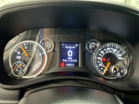 Used 2021 RAM 5500 Tradesman w/ Chrome Appearance Group AWD/4WD image 7