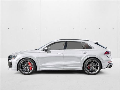 New 2026 Audi RS Q8 performance image 3