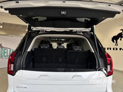 Certified 2025 Ford Expedition Active RWD image 12