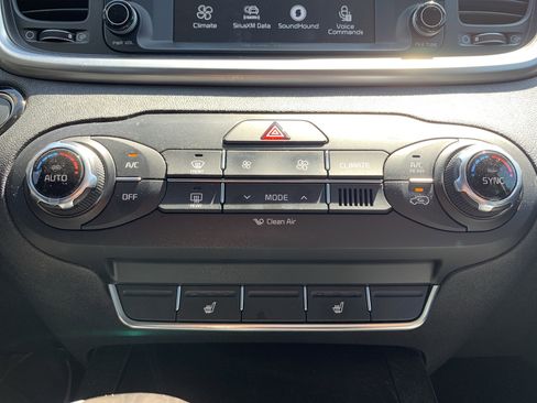 Used 2018 Kia Sorento EX FWD image 29