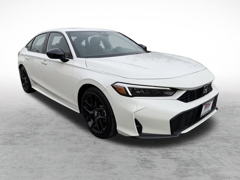 Used 2025 Honda Civic Sport image 3