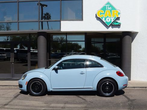Used 2012 Volkswagen Beetle 2.5 image 8