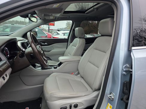 Used 2017 GMC Acadia SLT image 9