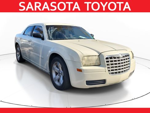 Used 2006 Chrysler 300 image 1