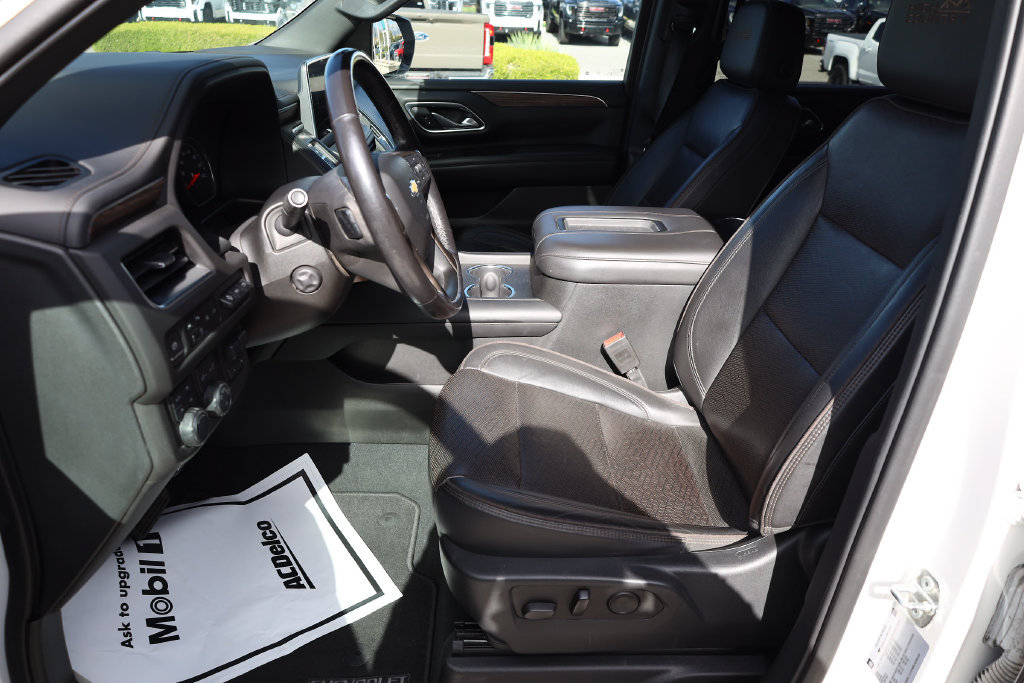 Used 2021 Chevrolet Suburban High Country w/ Premium Package AWD/4WD image 11