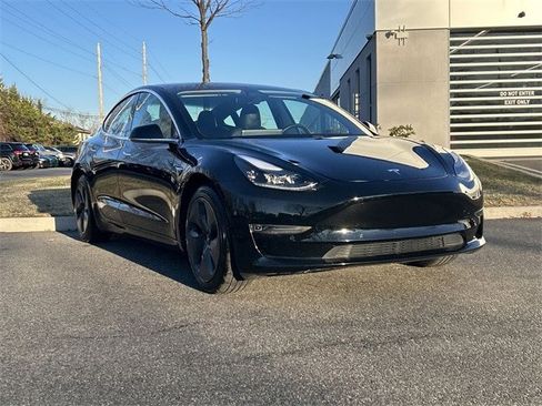 Used 2020 Tesla Model 3 image 1