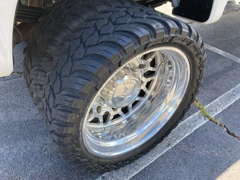 Used 2022 Ford F450 Limited w/ FX4 Off-Road Package image 17