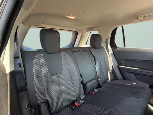 Used 2016 GMC Terrain SLE AWD/4WD image 28