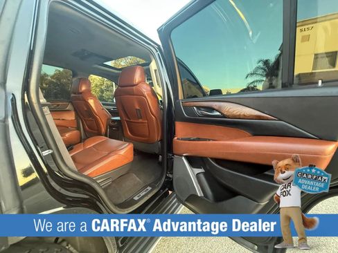 Used 2015 Cadillac Escalade Luxury AWD/4WD image 44