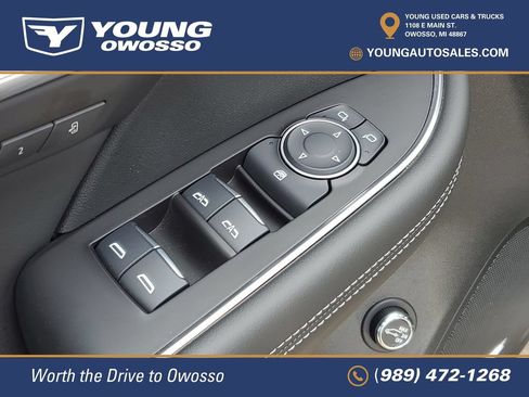 Used 2025 Buick Envision Avenir AWD/4WD image 24