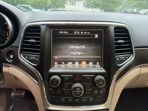 Used 2017 Jeep Grand Cherokee Limited AWD/4WD image 48