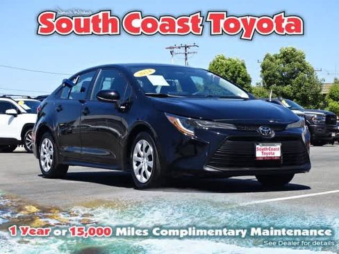 Certified 2024 Toyota Corolla LE FWD image 1