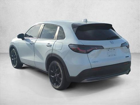 Used 2023 Honda HR-V Sport image 7