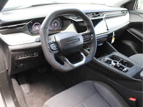 New 2026 Jeep Cherokee Laredo AWD/4WD image 12