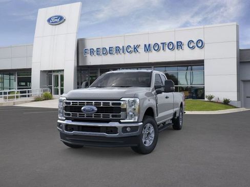New 2026 Ford F250 XLT w/ FX4 Off-Road Package image 2