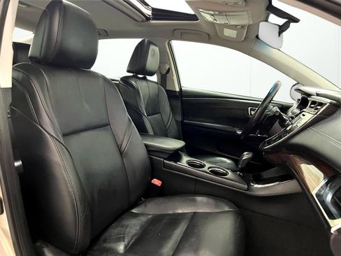 Used 2014 Toyota Avalon XLE Premium image 19