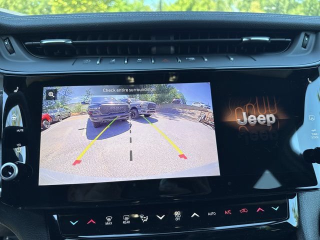 New 2027 Jeep Grand Cherokee 4WD image 30
