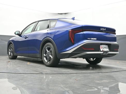 Used 2025 Kia K4 LXS image 50
