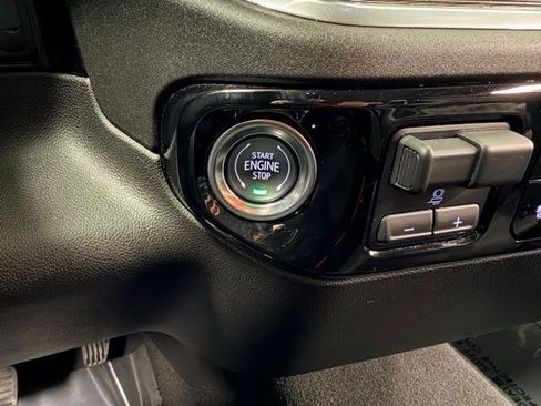 Certified 2025 Chevrolet Silverado 2500 LT w/ Leather Package image 15