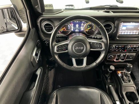 Used 2018 Jeep Wrangler Unlimited Sahara w/ LED Lighting Group image 19