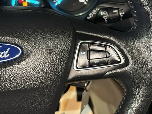 Used 2018 Ford Escape SEL image 14