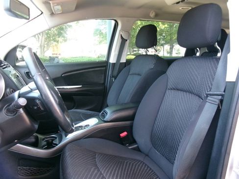Used 2013 Dodge Journey American Value Package w/ Flexible Seating Group FWD image 12