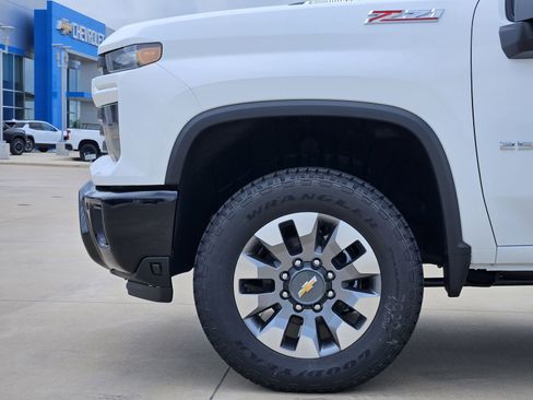 New 2026 Chevrolet Silverado 2500 Custom w/ Custom Value Package AWD/4WD image 12