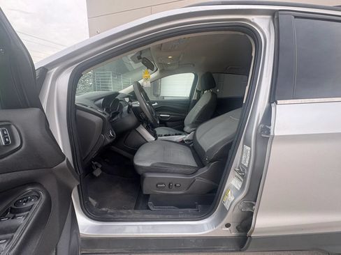 Used 2015 Ford Escape SE w/ Equipment Group 201A AWD/4WD image 11