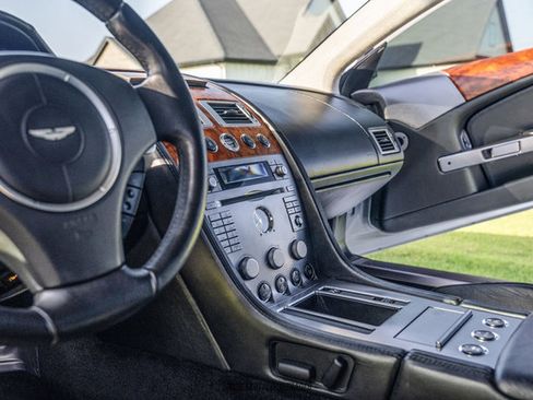 Used 2005 Aston Martin DB9 Coupe RWD image 21