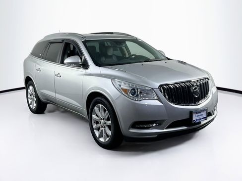 Used 2017 Buick Enclave Premium image 3